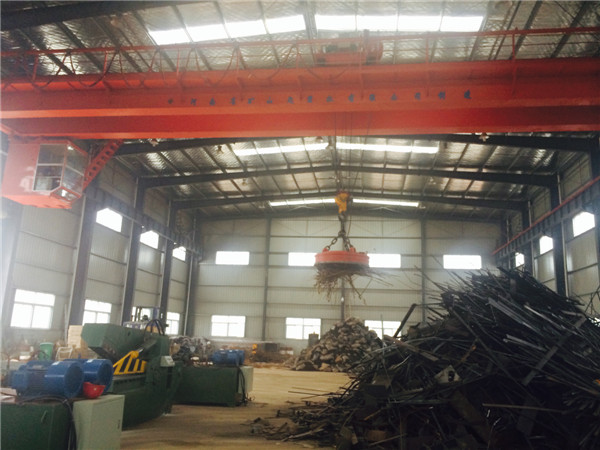 室內(nèi)行車(chē)2